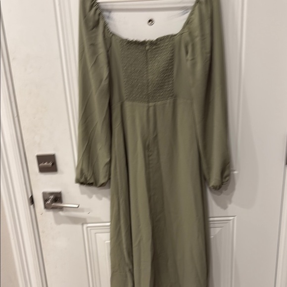 Green Long Sleeve Square Neck Sundress - Picture 5 of 5